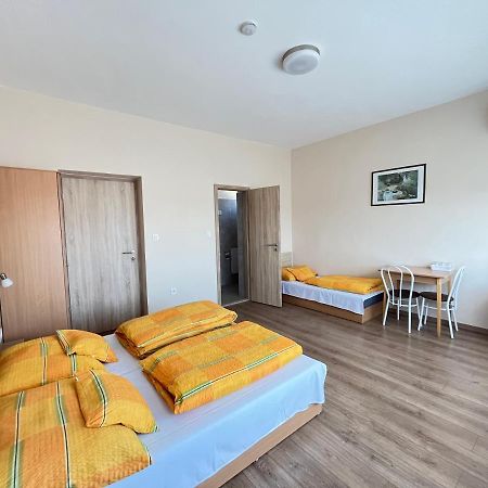 Globus Guesthouse, Vendeghaz Sormás Eksteriør bilde