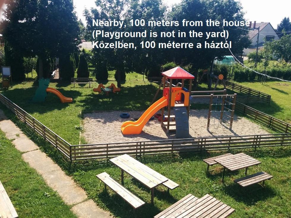 Globus Guesthouse, Vendeghaz Sormás Eksteriør bilde